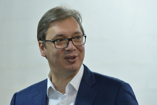 Држава гради станове за војнике и научнике; Јанковић није заслужио фотељу; Не можемо да ћутимо на хрватски закон о бранитељима